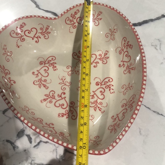 Temp-tations Heart Shaped Bowl and Matching Serving Spoon - Picture 8 of 8